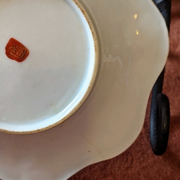 Vintage Collectible Bundle of White/Blue Dishes - Picture 8 of 16